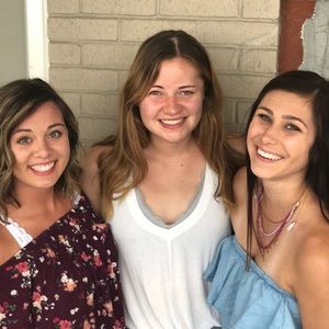 Meet your Posher, Abbie